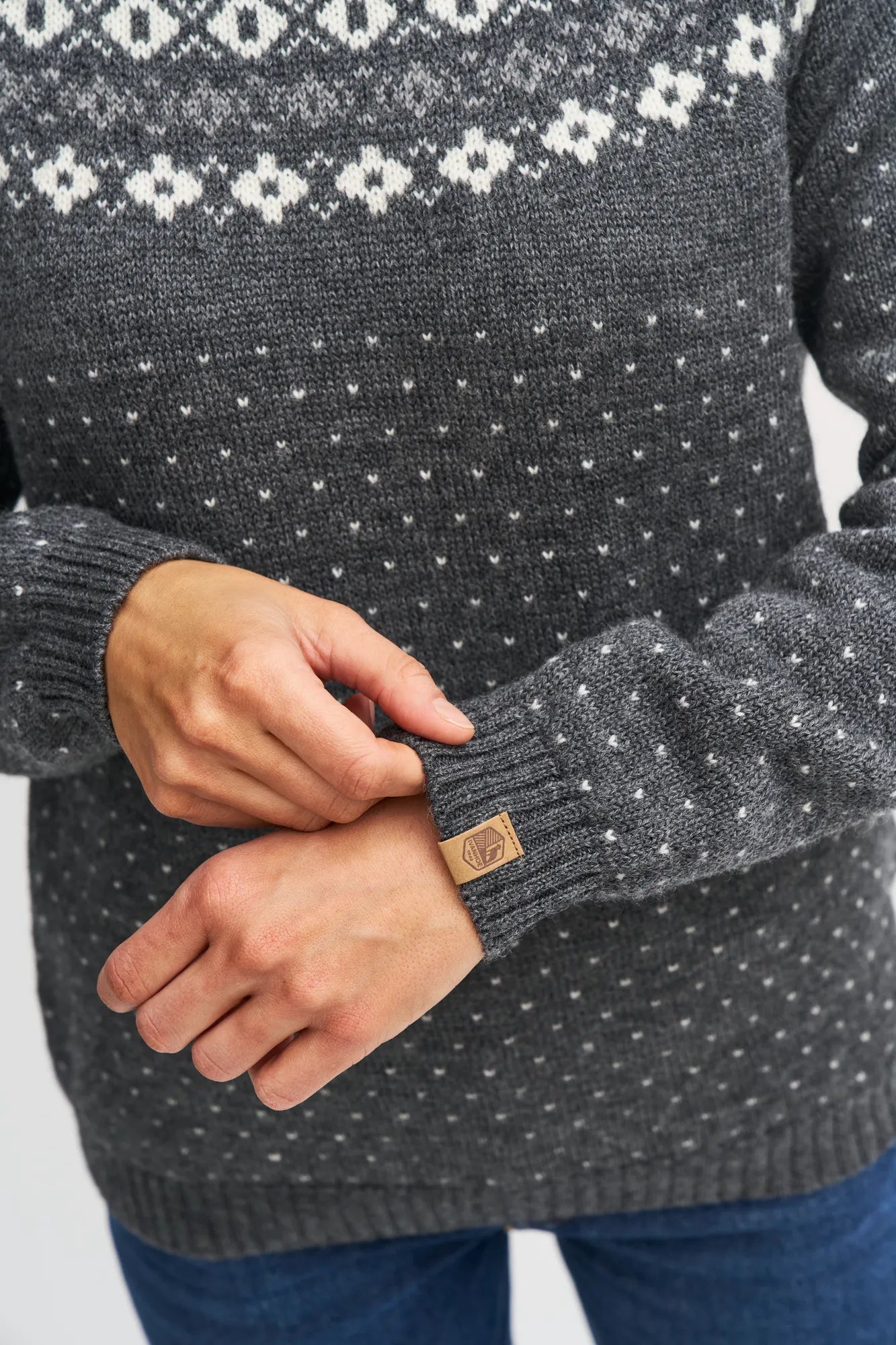 SIRE CREWNECK, 100% ULL — GREY - Ivanhoe of Sweden