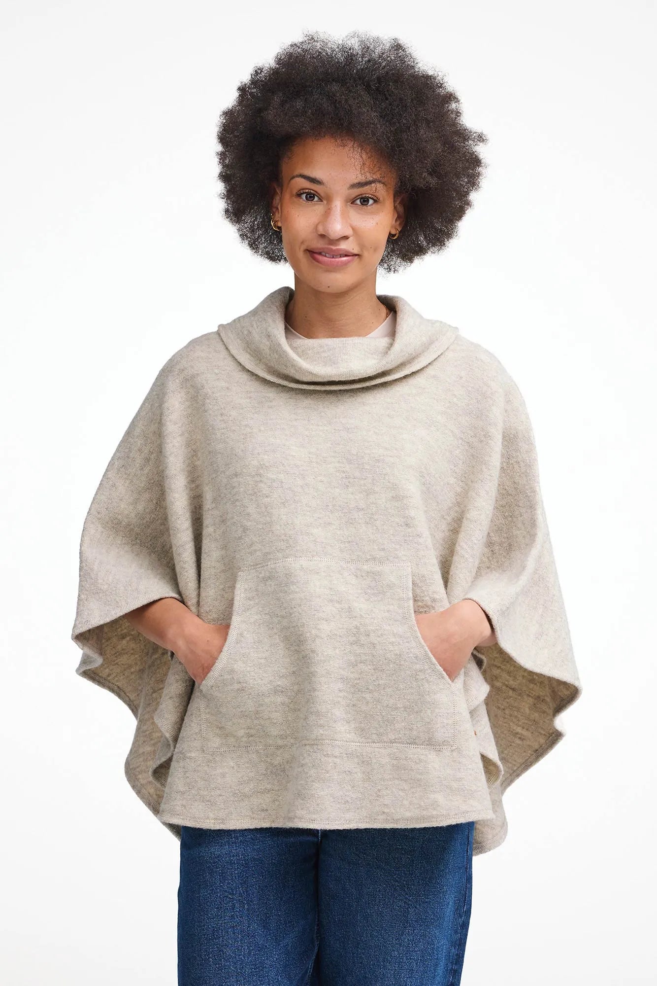 NLS HUMLA PONCHO, 100% OFÄRGAD ULL — BIRCH - Ivanhoe of Sweden