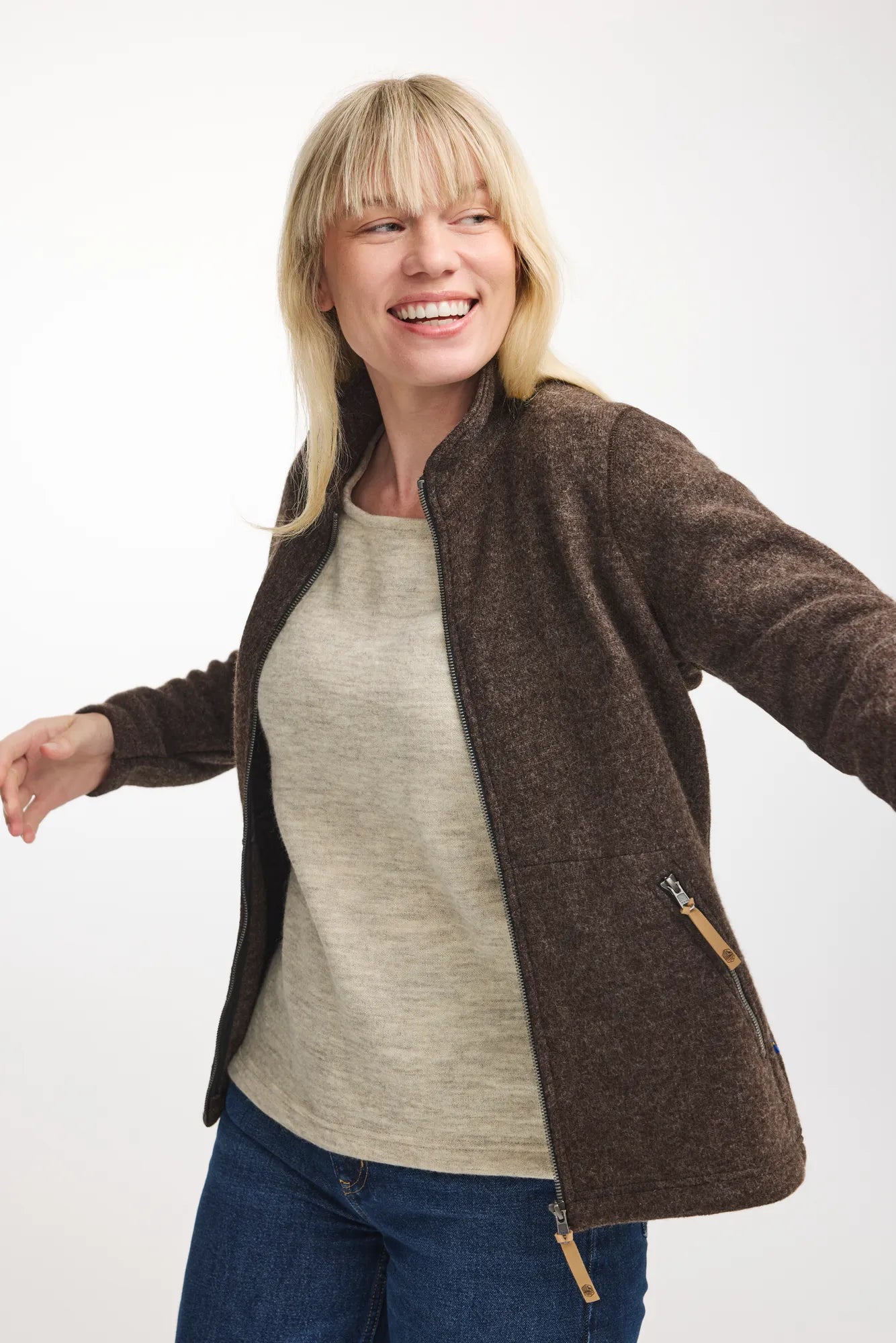 NLS TWIG FULL ZIP, 100% OFÄRGAD ULL — CHOCOLATE - Ivanhoe of Sweden