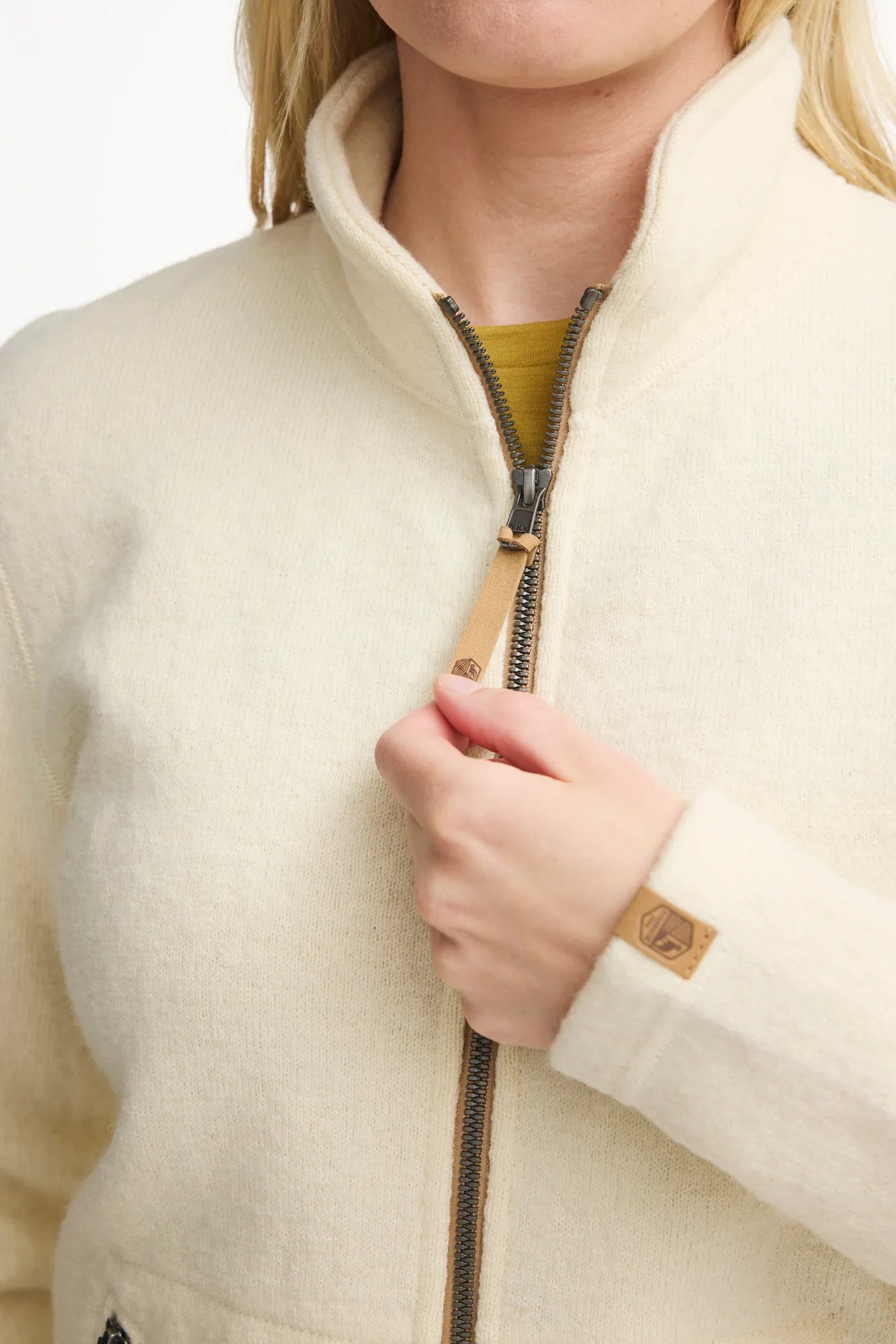 1100567251_NLS_BLANK_Twig_BLANK_full_BLANK_zip_6
