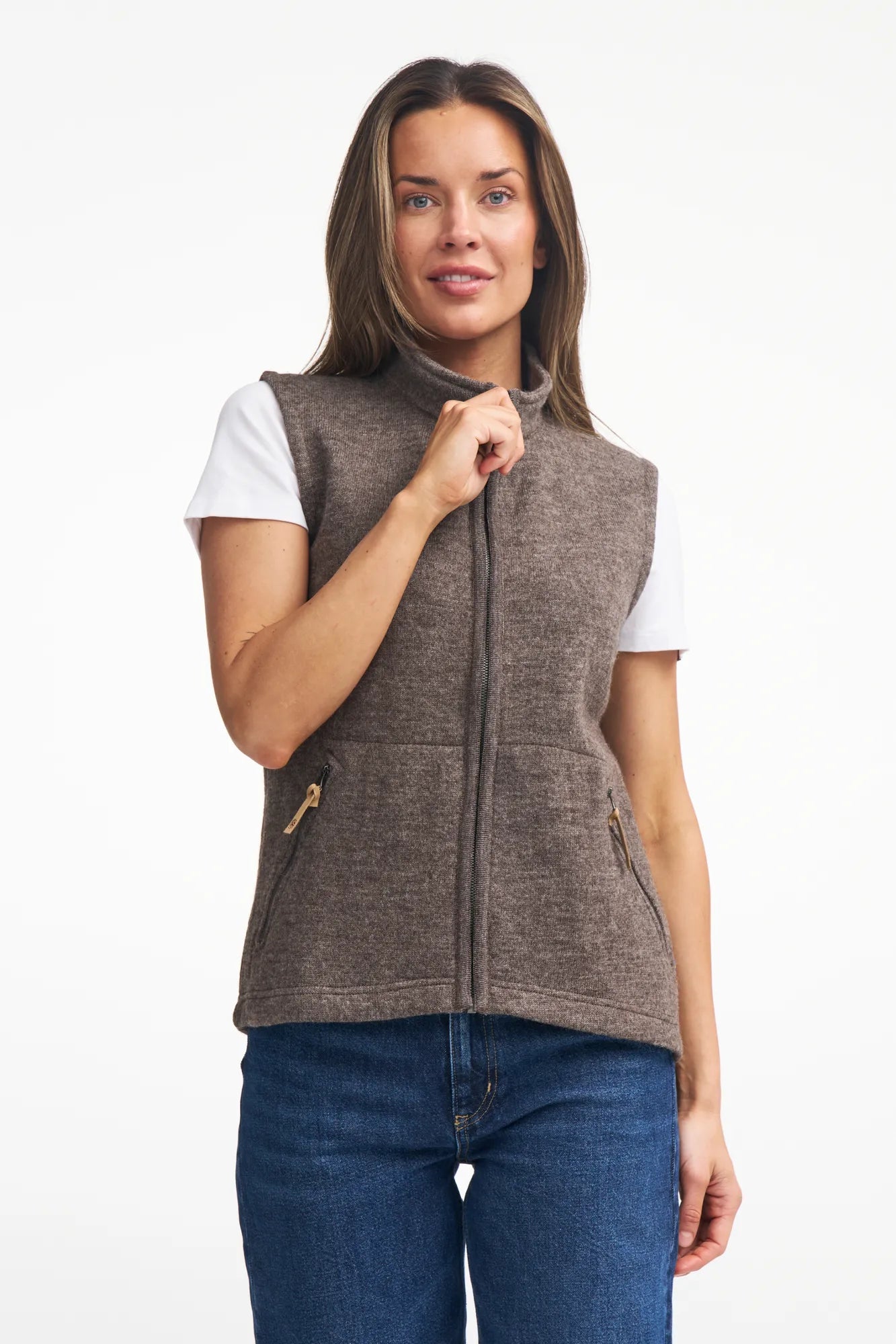 NLS COCO VEST, 100% OFÄRGAD ULL — NUTMEG - Ivanhoe of Sweden