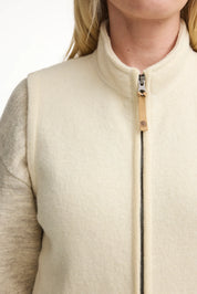 NLS COCO VEST, 100% OFÄRGAD ULL — NATURAL WHITE - Ivanhoe of Sweden