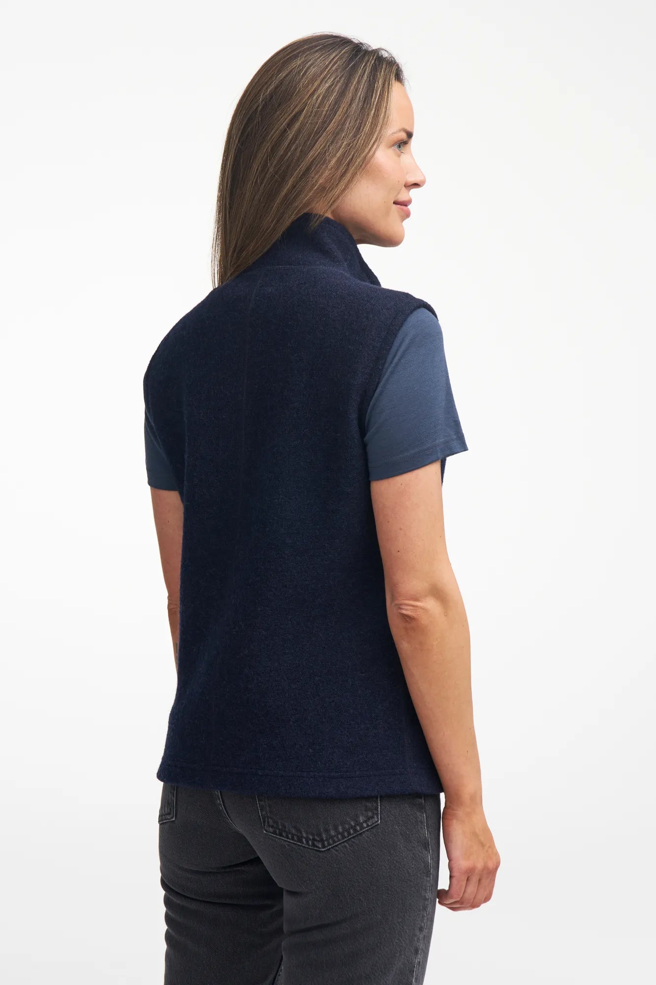 BEATA VEST, 100% FILTAD ULL — BLACK - Ivanhoe of Sweden