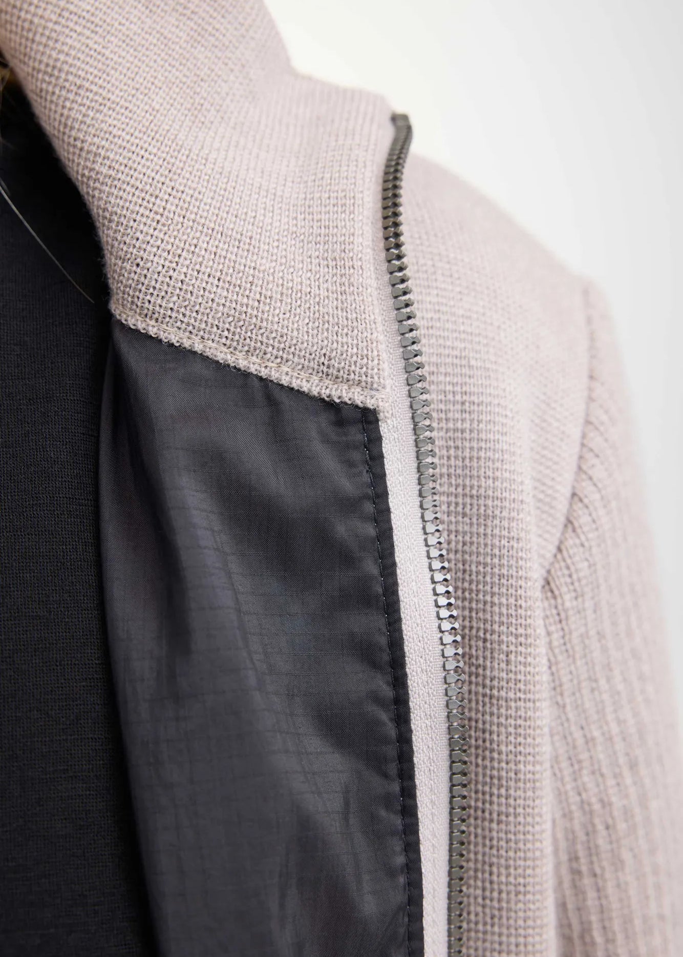 HARRIET WINDBREAKER, 100% FINE MERINOULL — BLACK - Ivanhoe of Sweden