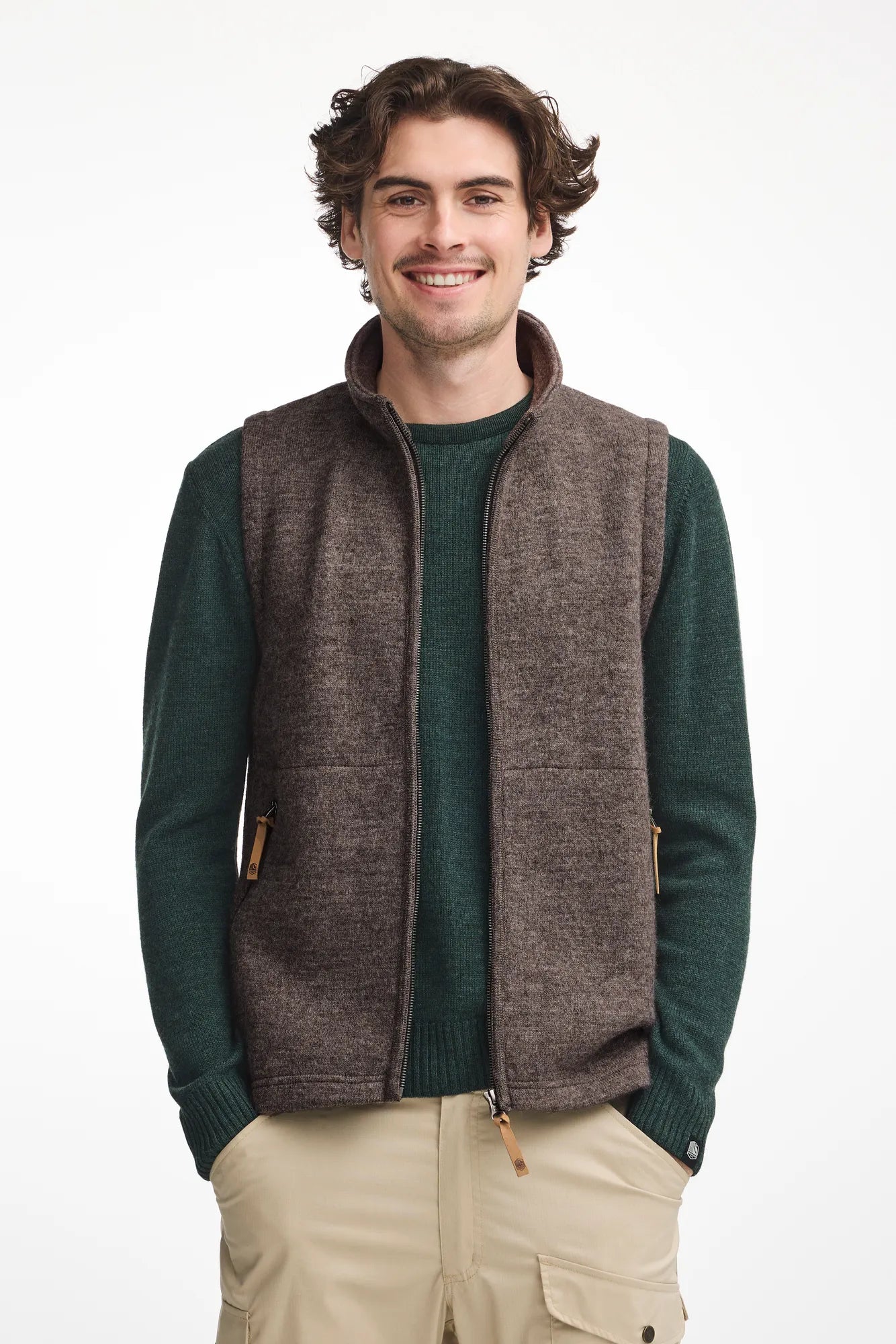 NLS BARLEY VEST, 100% OFÄRGAD ULL — NUTMEG - Ivanhoe of Sweden