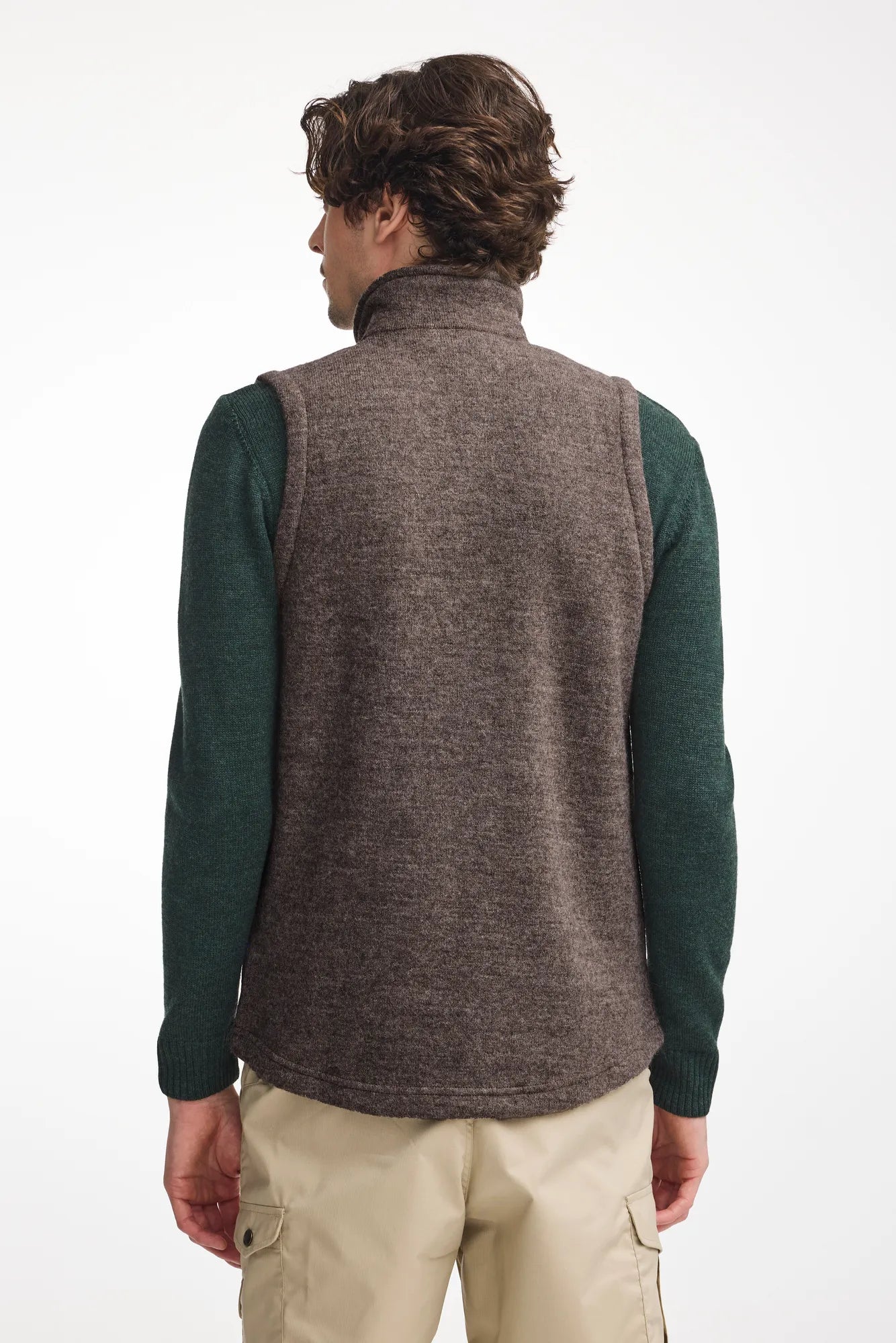 NLS BARLEY VEST, 100% OFÄRGAD ULL — NUTMEG - Ivanhoe of Sweden