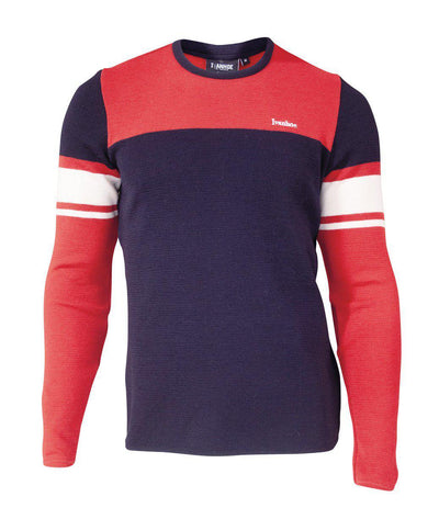 Tröja i retrostil med färgblock i marinblått och rött, vita ränder på ärmarna. Rund halsringning, fotograferad mot vit bakgrund.