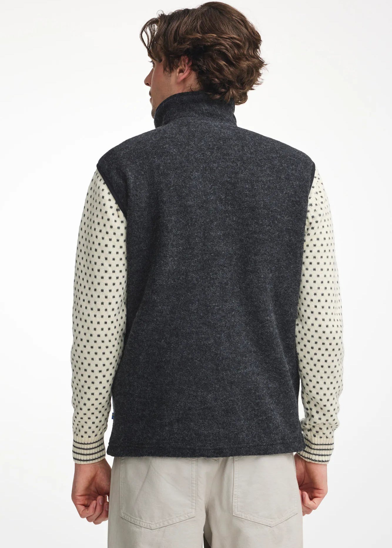 KURRE VEST, 60% FILTAD ULL, 40% LYOCELL — GRAPHITE MARL - Ivanhoe of Sweden