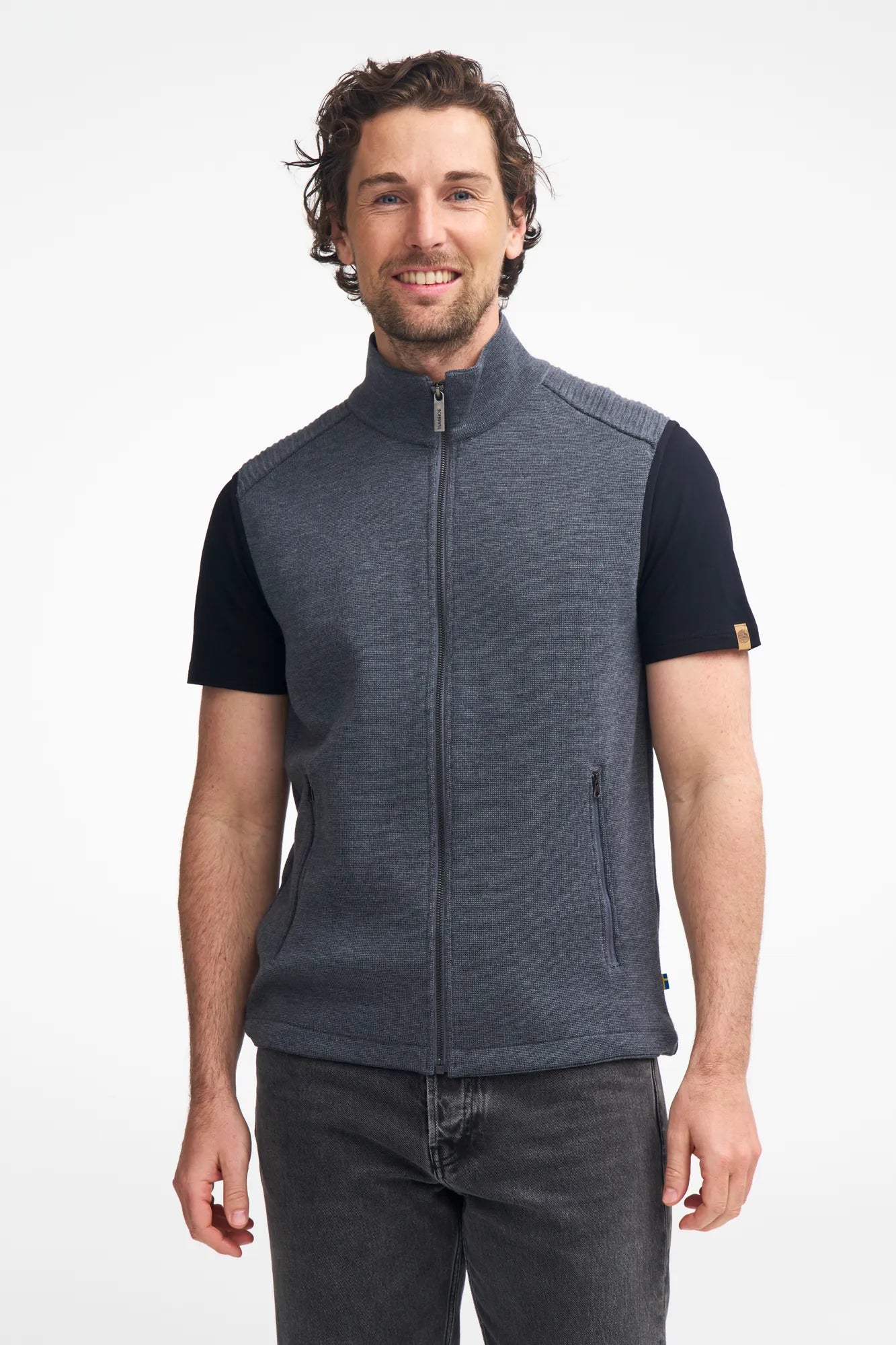 RALF VEST, 100% FINE MERINOULL — GREY - Ivanhoe of Sweden