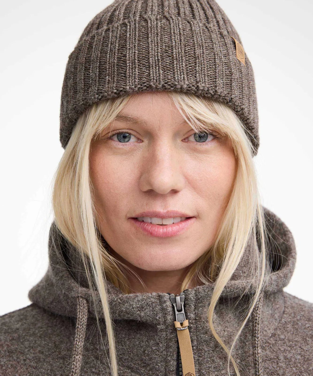 NLS RIB HAT, 100% OFÄRGAD ULL — NUTMEG - Ivanhoe of Sweden