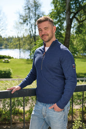JOJJE HALF ZIP, 100% EXTRA FINE MERINOULL — STEELBLUE - Ivanhoe of Sweden