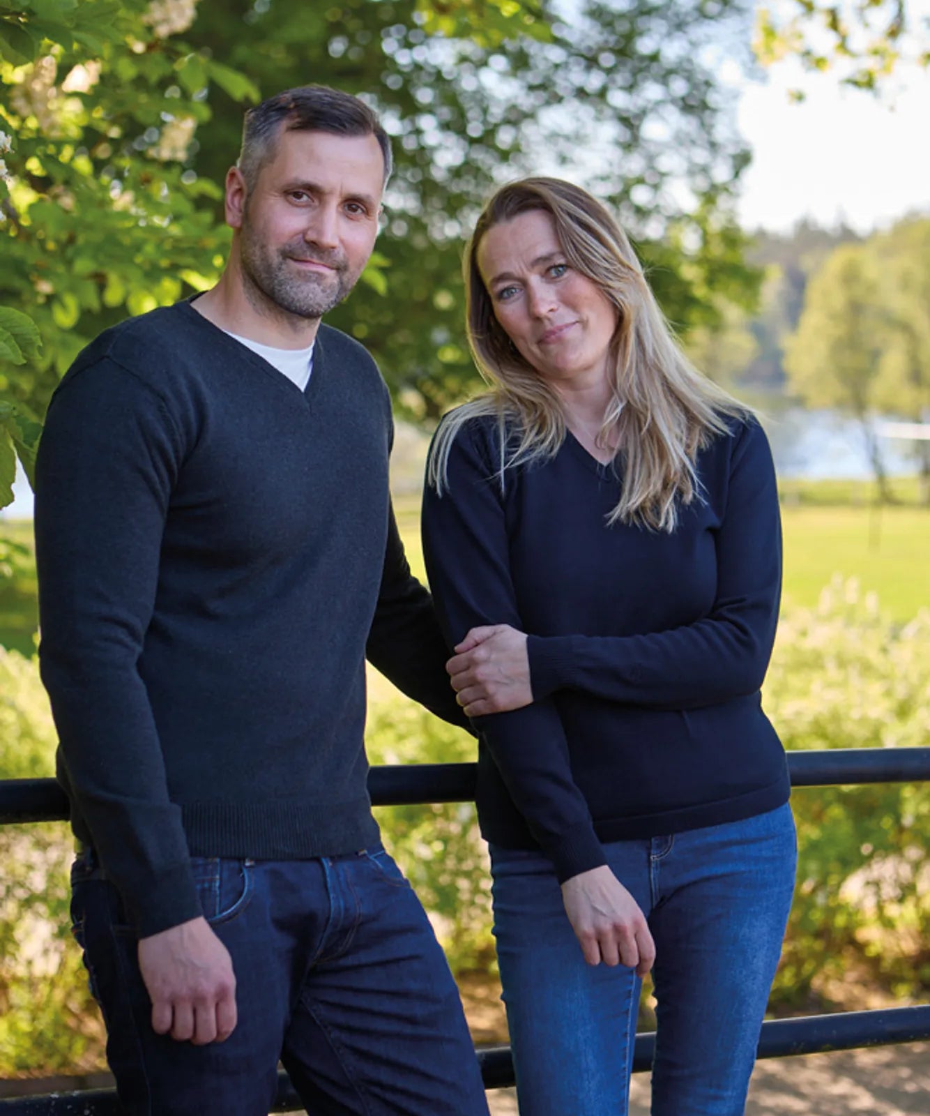 PD V - NECK MALE — NAVY - Ivanhoe of Sweden
