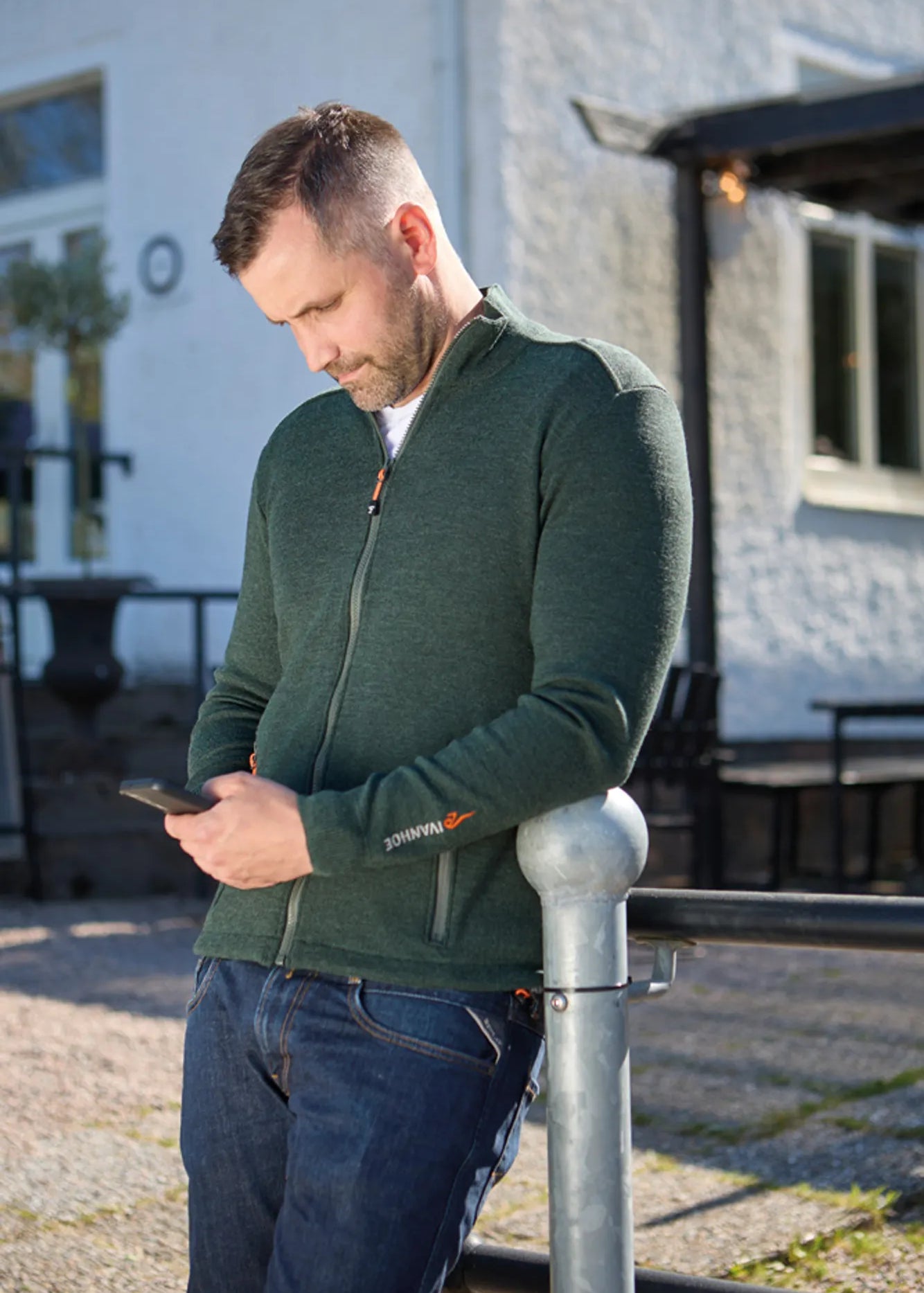 HADAR FULL ZIP, 100% EXTRA FINE MERINOULL — BLACK - Ivanhoe of Sweden
